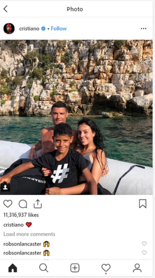The 8 top most liked photos on Instagram on 2018